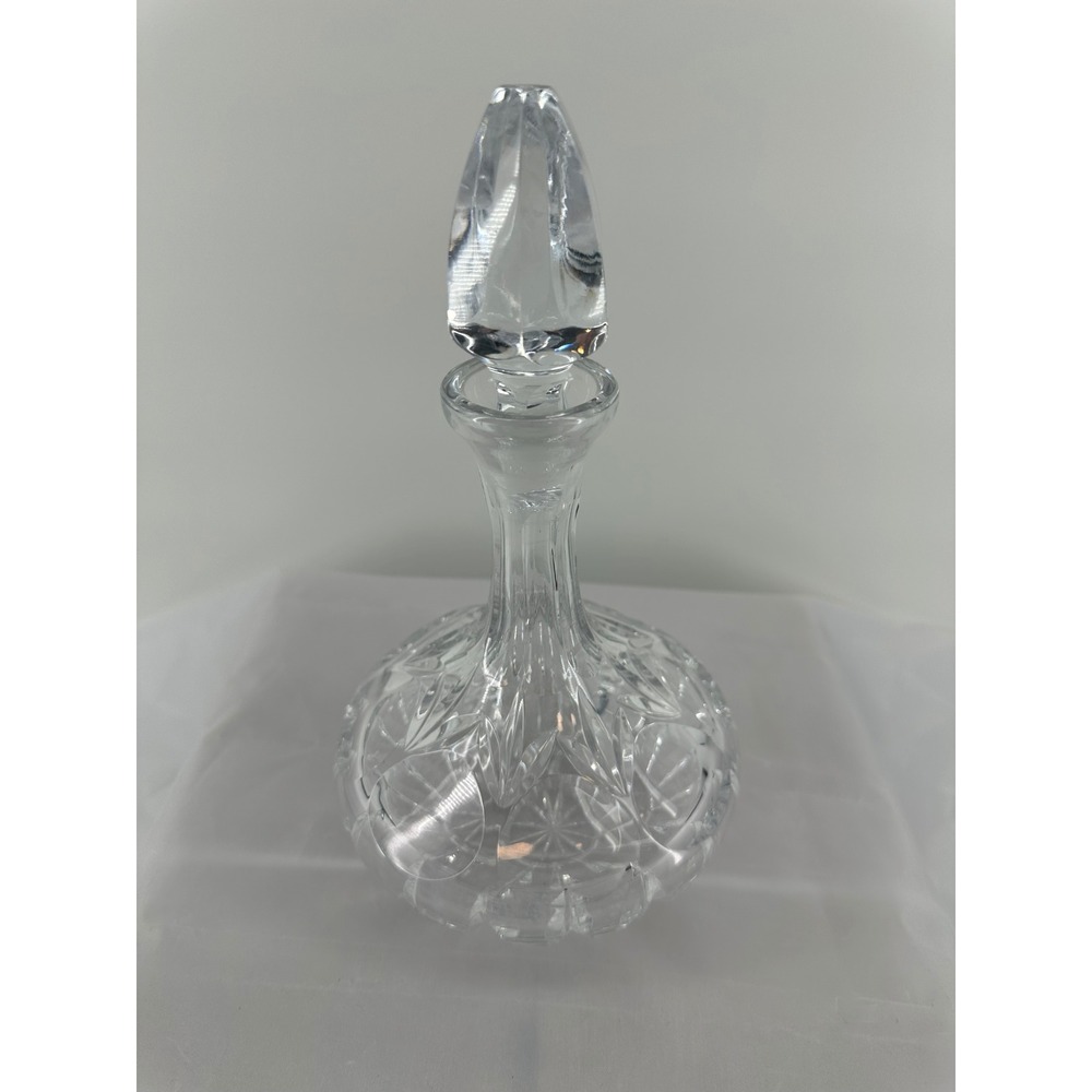 Vintage Cut Lead Crystal Wine Spirits Decanter with Faceted Stopper Clear 9.5in